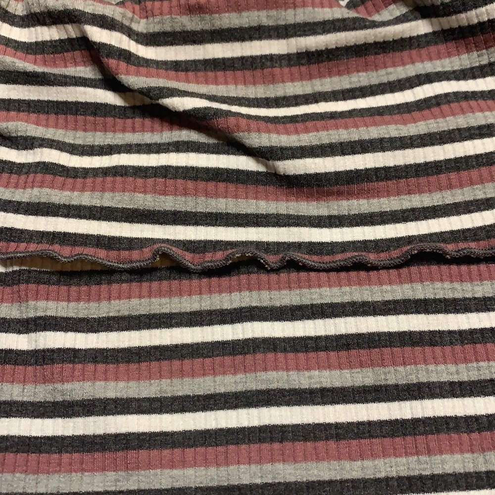 Off shoulder Top - Picture 3 of 3